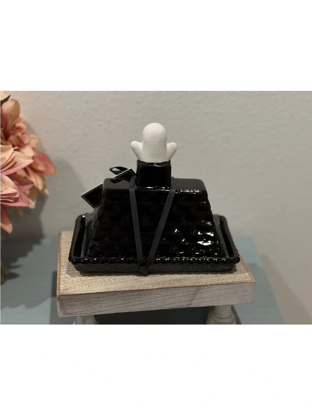 Cobwebs & Cauldron Halloween Ghost On Haunted House Butter Dish, Black New